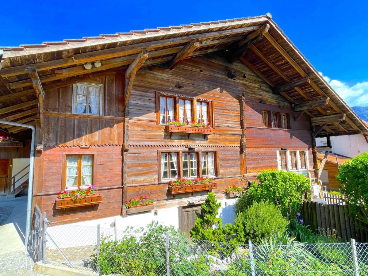 Swisshut Stunning Views Alps Lake - Chalet Erli Därligen エクステリア 写真