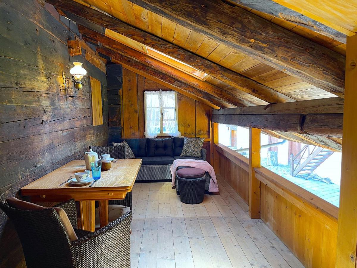 Swisshut Stunning Views Alps Lake - Chalet Erli Därligen エクステリア 写真
